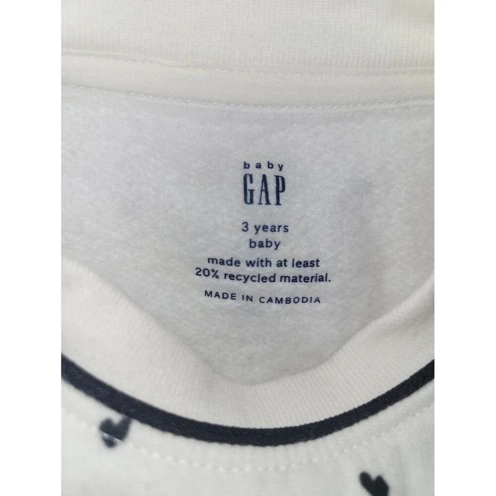 GAP white sweater